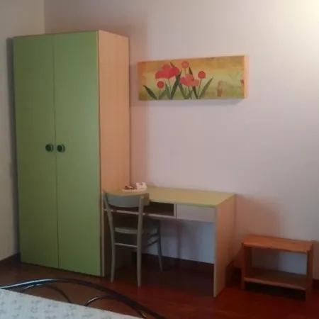Maggiociondolo Guest house
