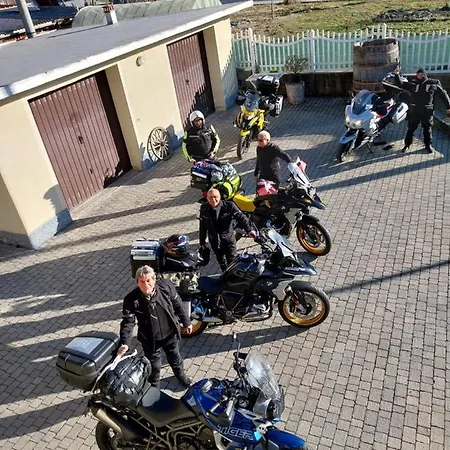 Maggiociondolo ゲストハウス